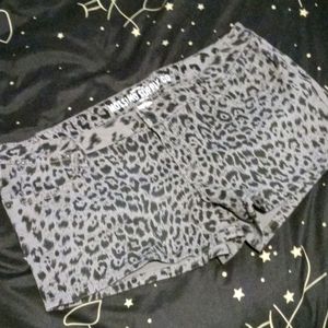 🖤🖤 MOVING SALE!!!               Mossimo Leopard Print Short Shorts